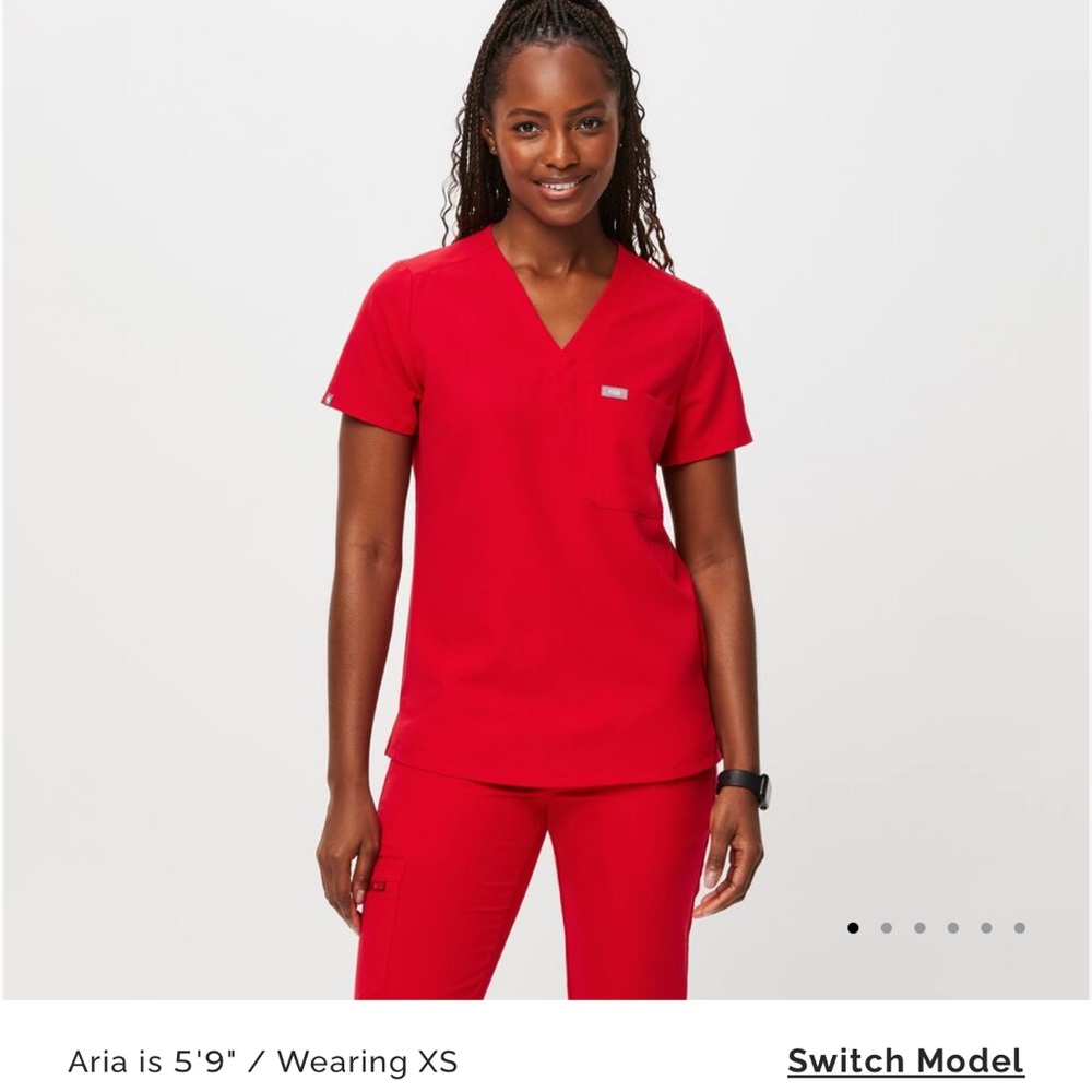 Figs Catarina one pocket scrub top- Pop red, Medium Petite. Great condition!
